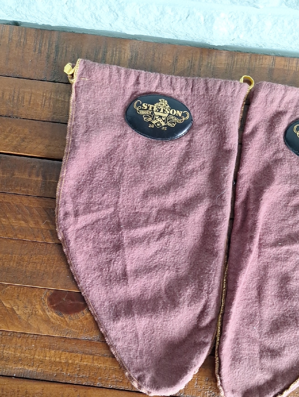 Stetson Red And Yellow Dust Bag Cover - Picture 2 of 8
